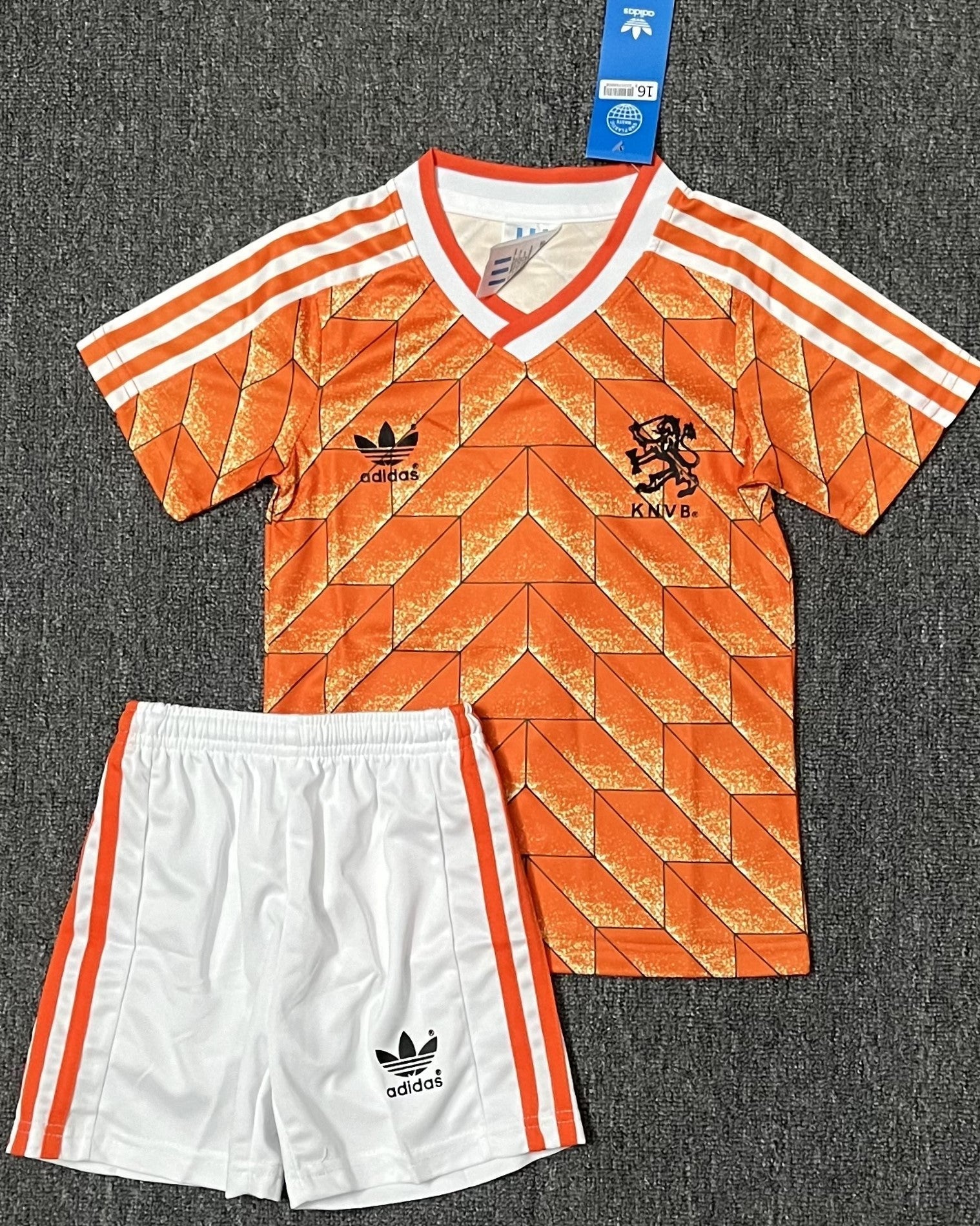 NETHERLANDS kid kit