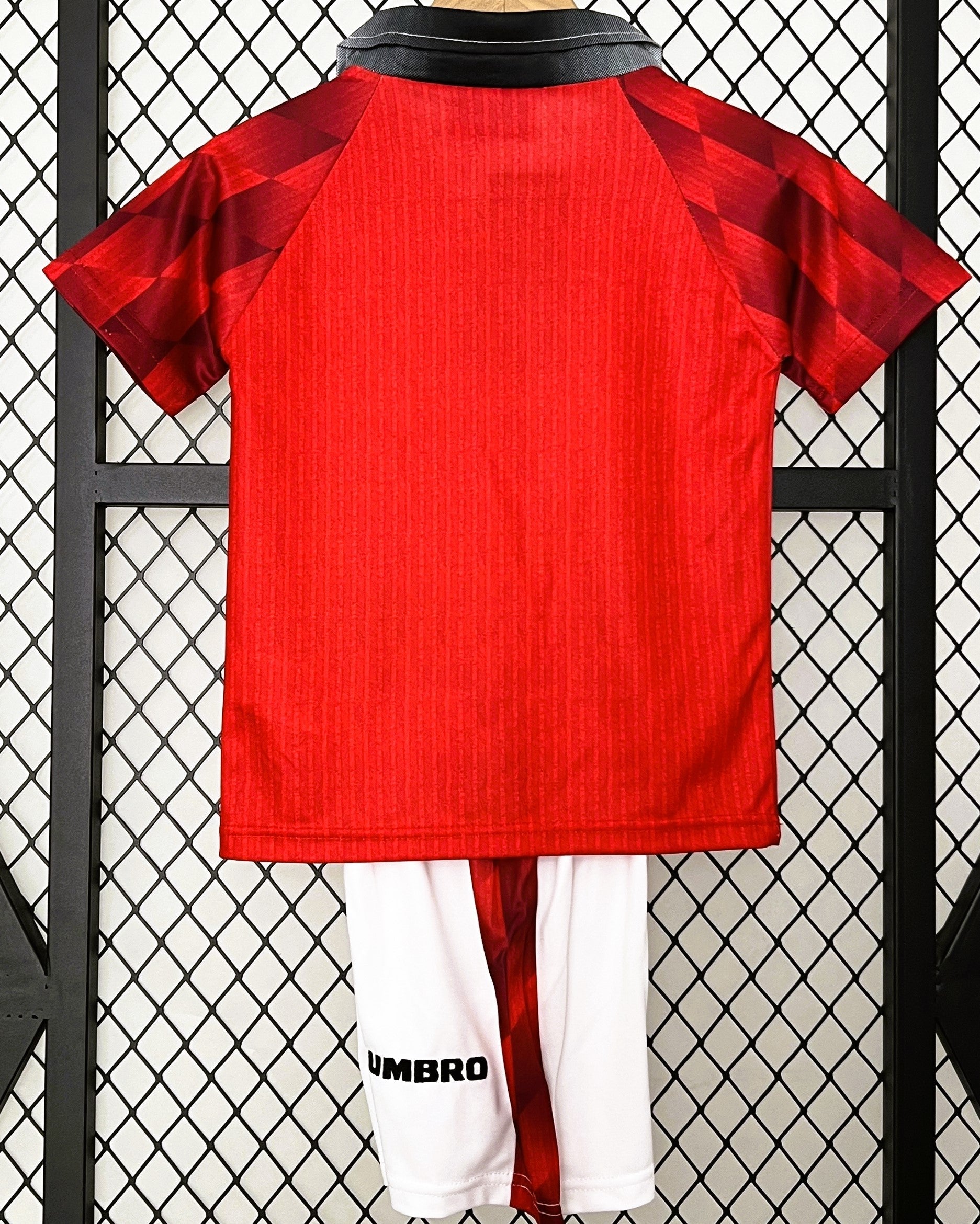 MANCHESTER UNITED kid kit