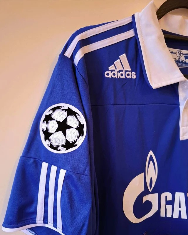 RAUL GONZALES BLANCO 2010-11 (SCHALKE 04)