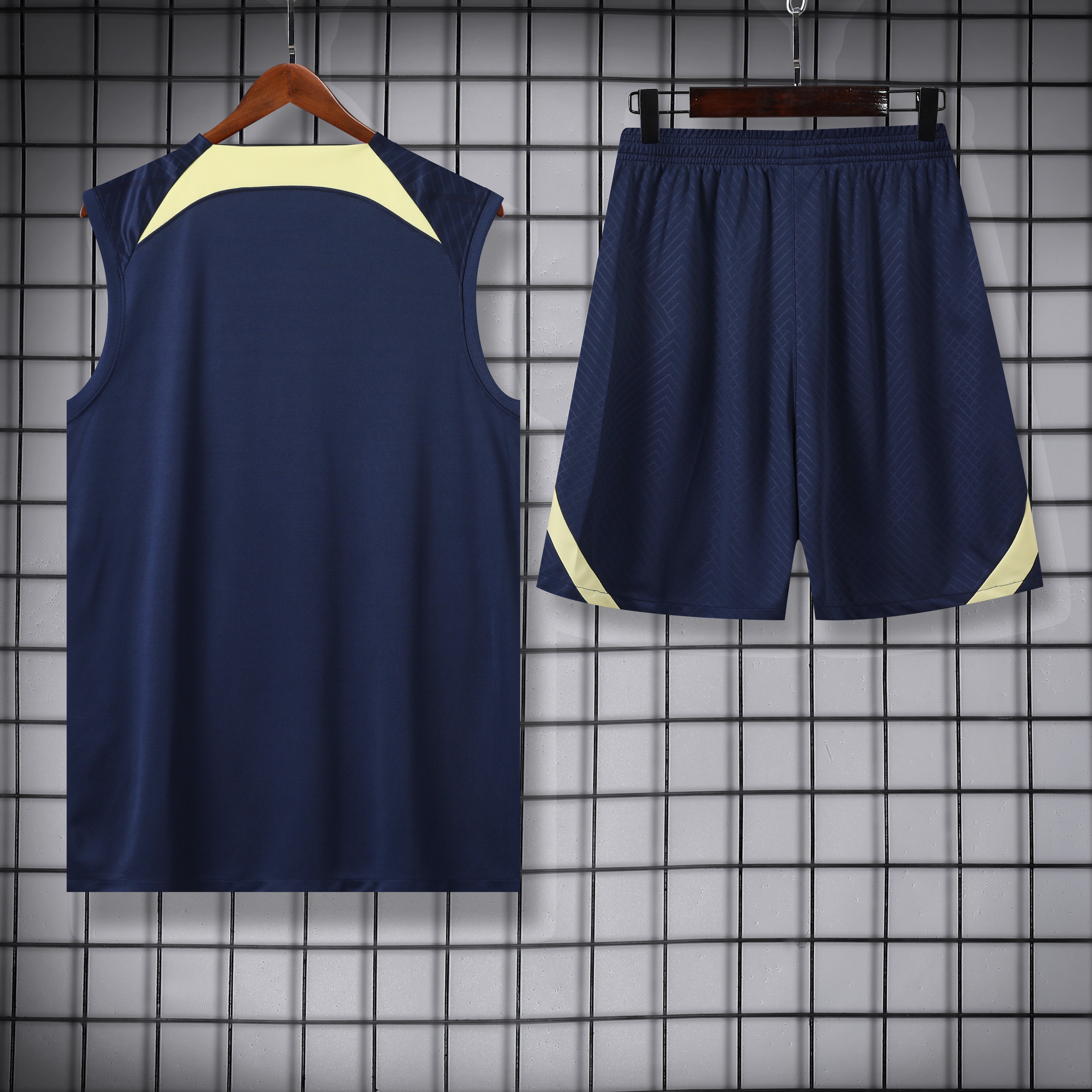 TANK TOP + SHORTS MEXICO