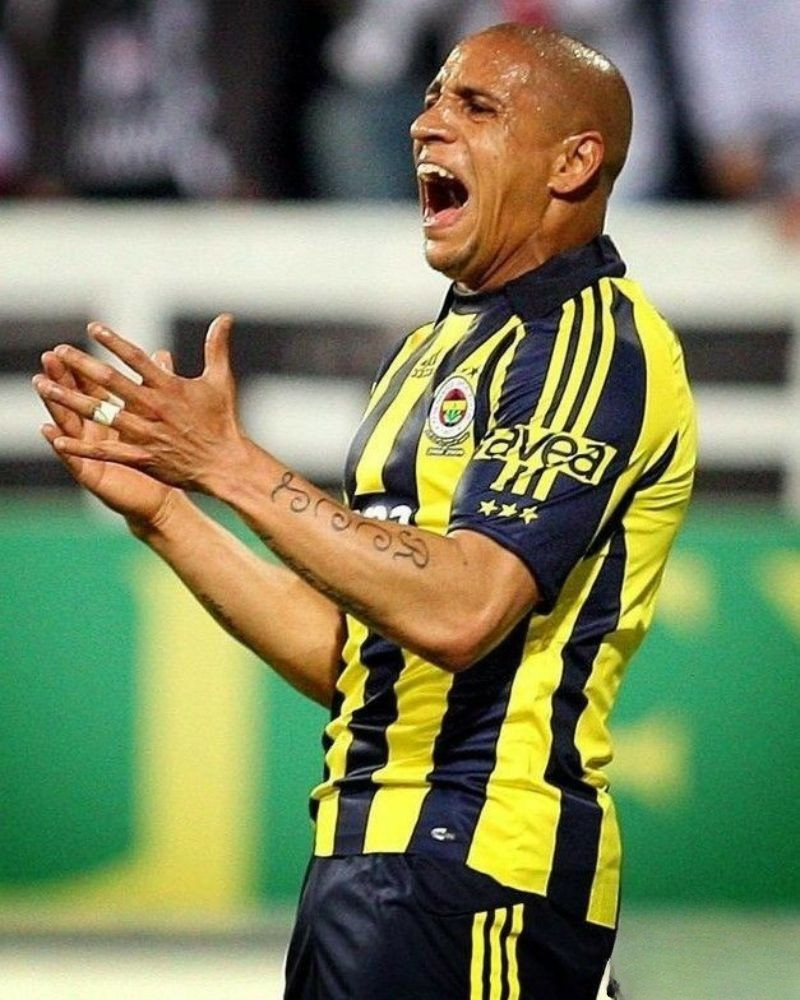 CARLOS ROBERTO 2008-09 (Fen)