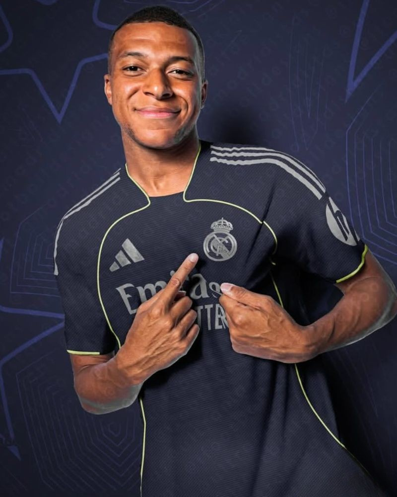 MBAPPE' KYLIAN 2025-26 (Real M)