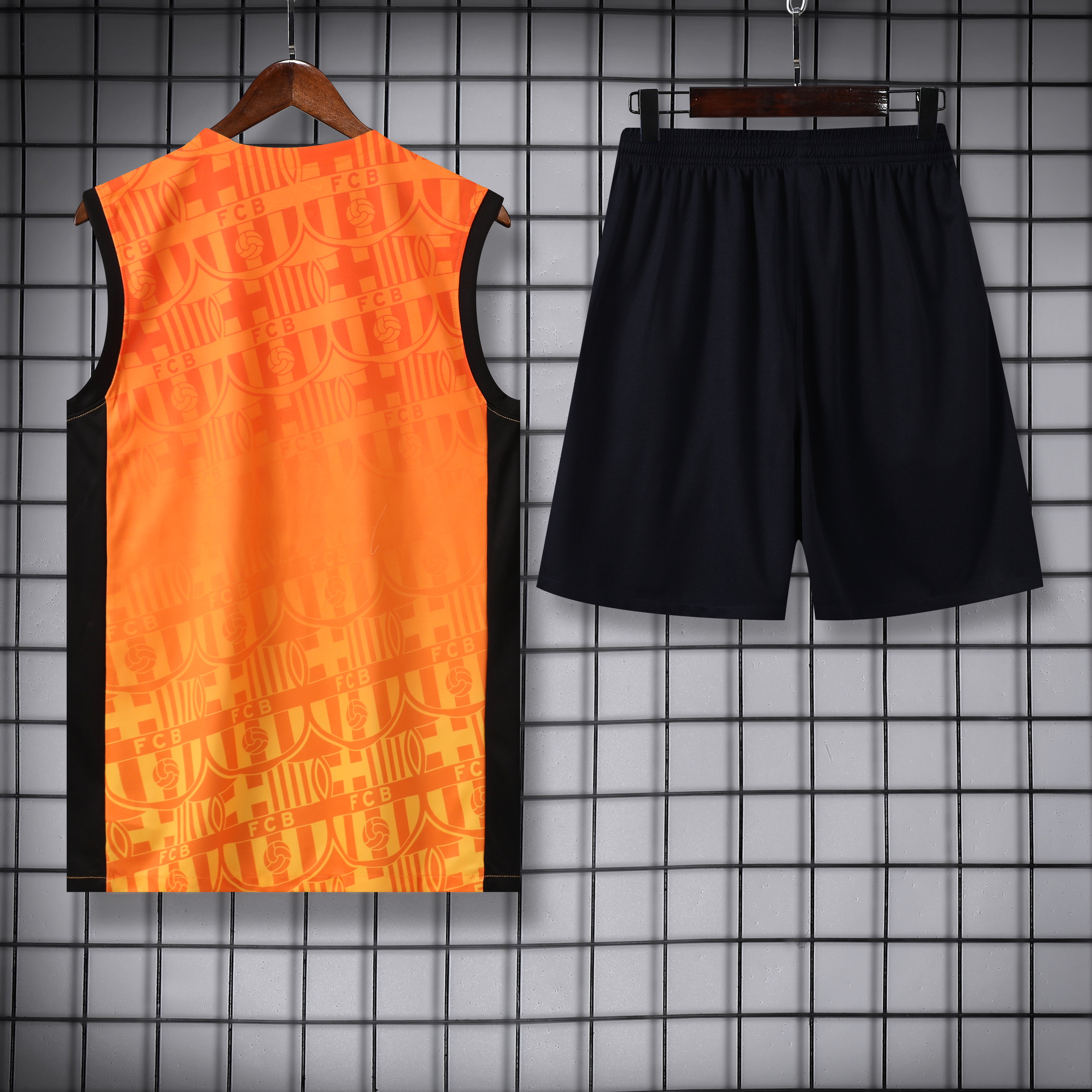 TANK TOP + SHORTS BARCELONA