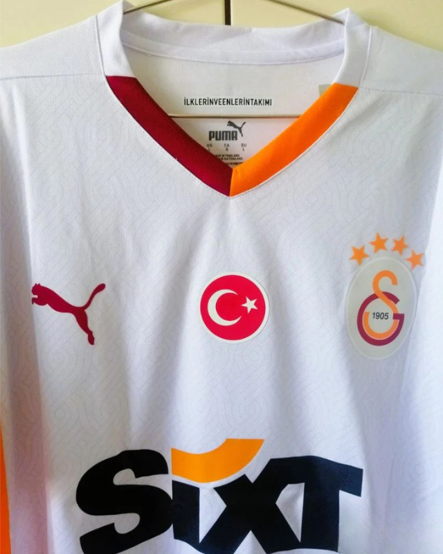 MAURO ICARDI 2024-25 (GAL)