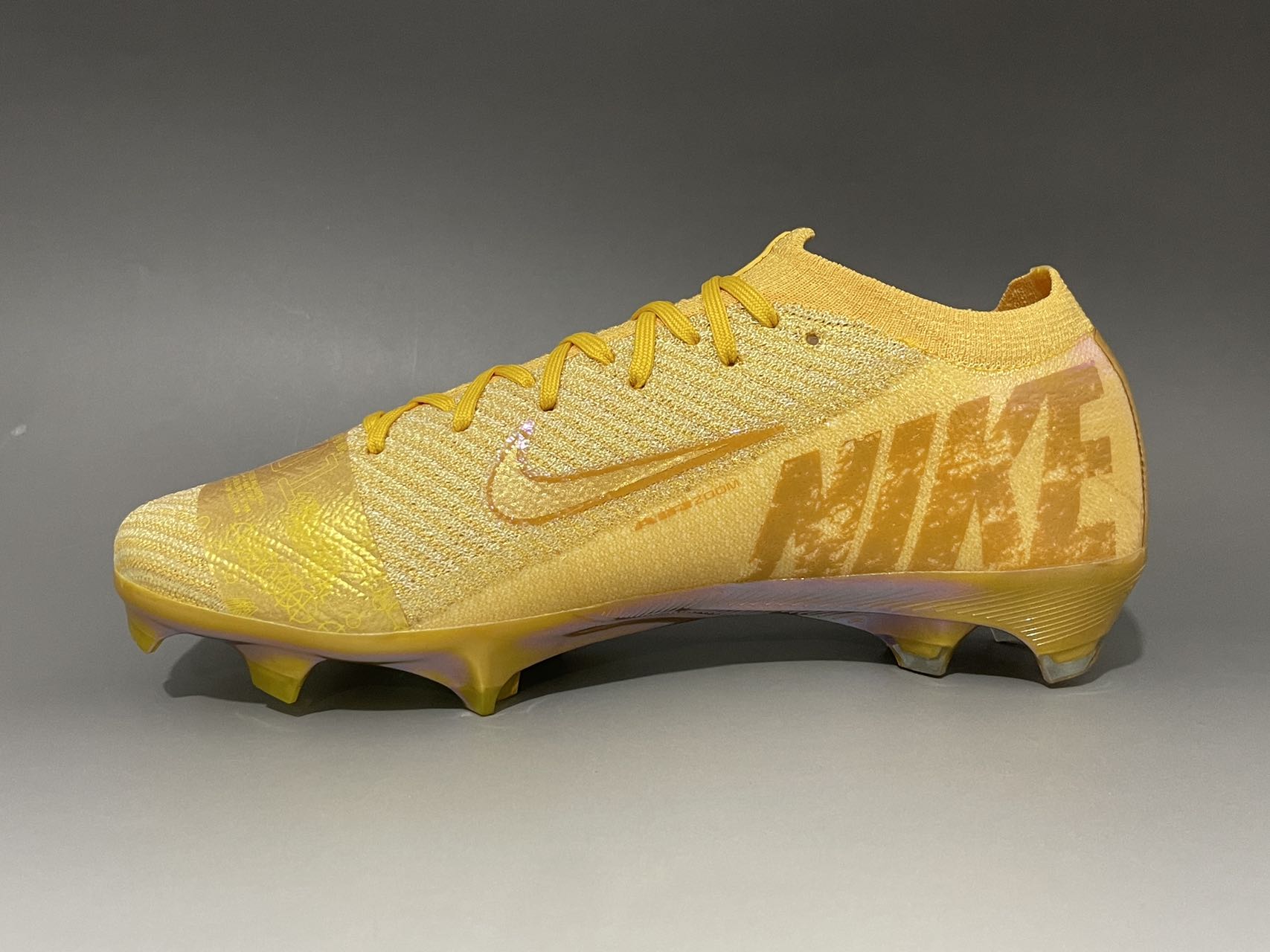 Mercurial Air Zoom Gold Low Cut