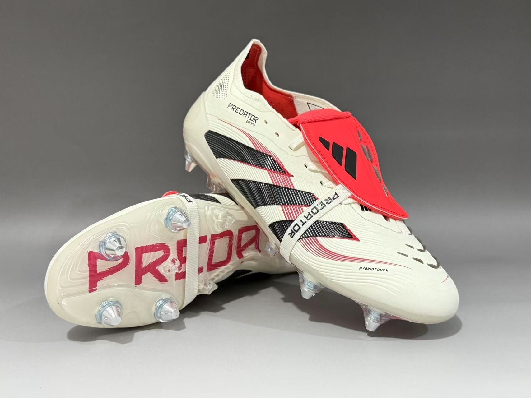 Predator Hybridtouch White