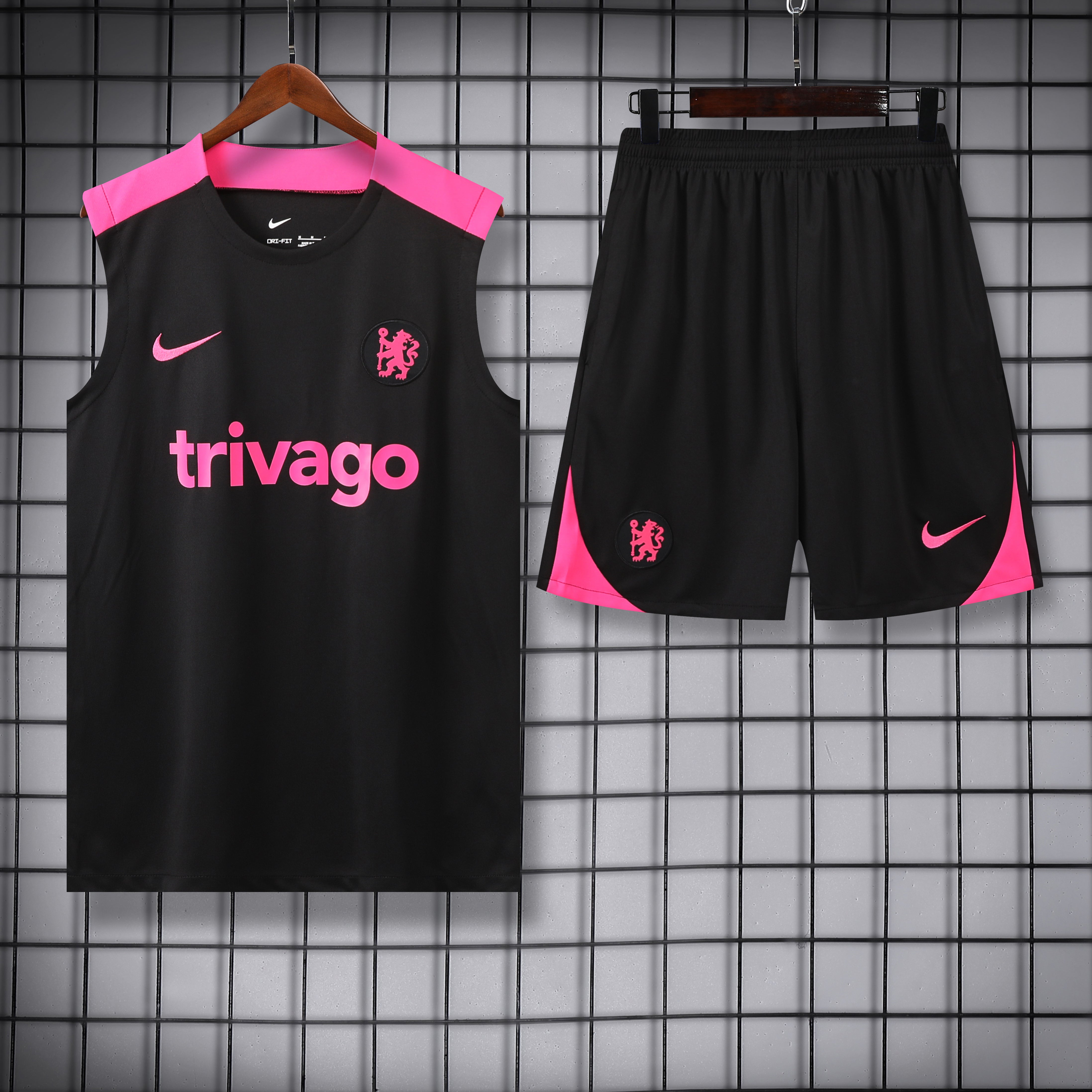 TANK TOP + SHORTS CHELSEA