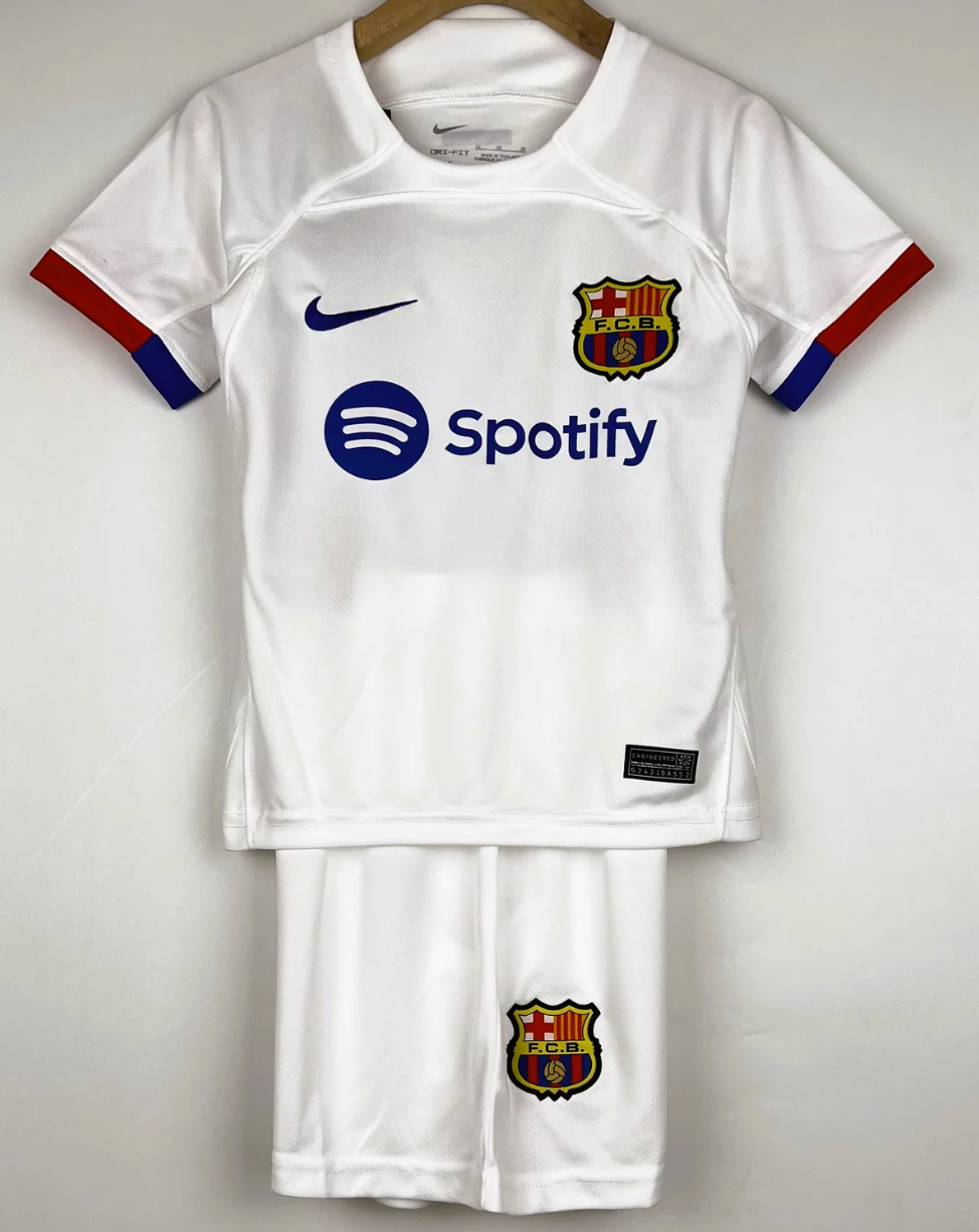 BARCELONA Kid Kit
