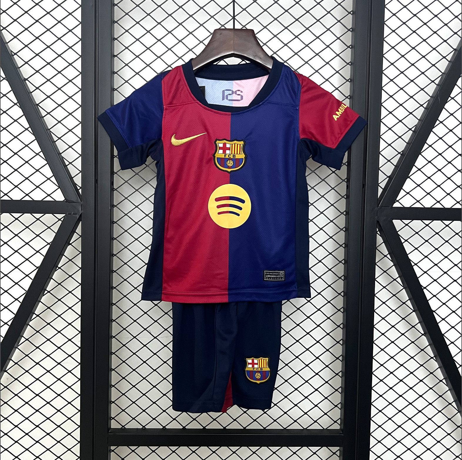 BARCELONA Kid Kit