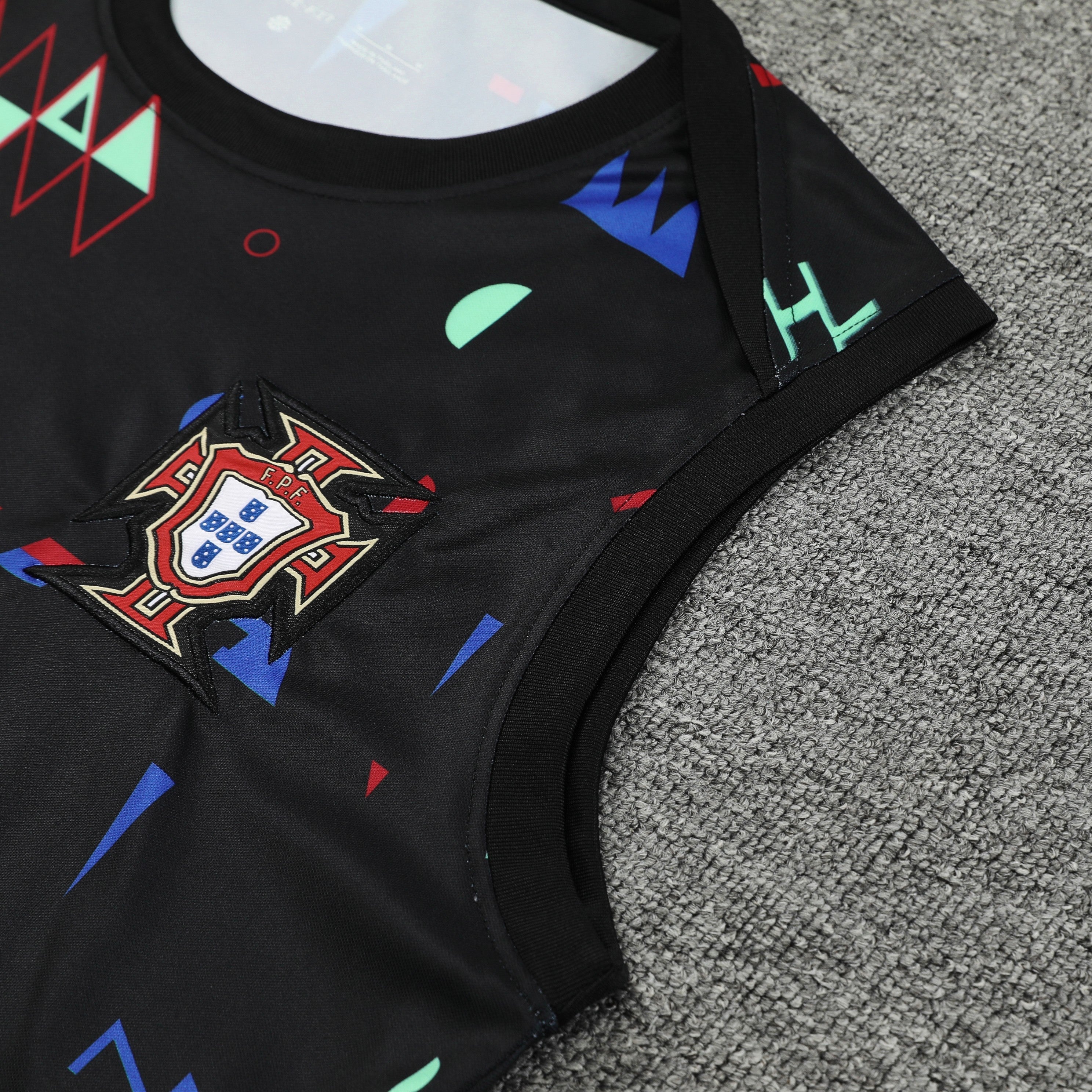 TANK TOP + SHORTS PORTUGUESE