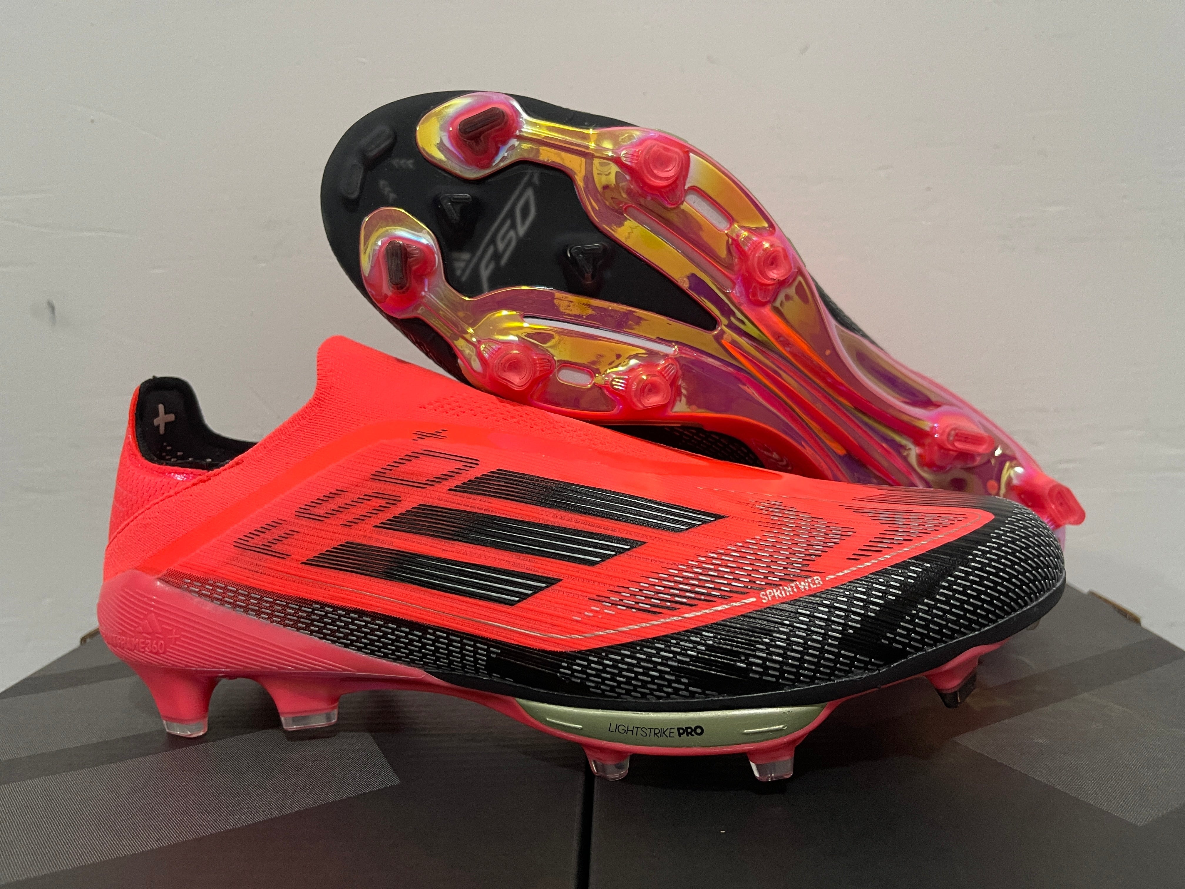 F50 Elite Laceless FG